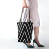 Bolsa de Hombro Grande de Tejido Volador de Gran Ola de Alto Valor Moda Transfronteriza Versátil Popular en Internet Japonesa Gran Capacidad Dos Tonos