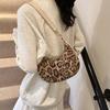 Bolso Nicho Transfronterizo con Estampado de Leopardo para Mujer, Moda Versátil, Nuevo Retro, Bolso de Hombro Estilizado y Personalizado para Desplazamientos