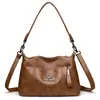 Bolso Pequeño de Cuero Suave para Mujer de Comercio Exterior Transfronterizo, Estilo Nuevo, Simple y Elegante, Bolso para Mamá de Mediana Edad, Gran Capacidad, Bolso Cruzado de Hombro Único