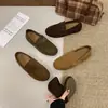 Zapatos planos retro de punta redonda 2026, colección de otoño Maillard, zapatos de cuero versátiles, mocasines simples de suela plana con tacón oculto, estilo para mujer