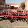 Máquina Todo en Uno de Siembra y Fertilización con Arado Rotatorio para Trigo de 12 Líneas Tractor de Cuatro Ruedas con Sembradora de Arado Rotatorio para Soya y Sorgo