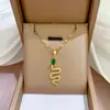 [Acero de Titanio] Lujo Ligero Serpiente de Ojos Verdes Microincrustada Cadena de Clavícula para Mujer con Cuentas de Transferencia Celebridad de Ins Cyber Accesorios