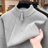 Suéter transpassado de inverno para homens, novo modelo de inverno 2026, malha grossa e quente com gola alta, casual de negócios para meia-idade