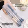 Caja de almacenamiento portátil a prueba de polvo para brochas de maquillaje con tapa, organizador para brochas de colorete, brochas de sombra de ojos, lápices de cejas para viajes