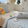 2026 Nuevo Estilo Ins Clase A Grado Madre e Hijo Forro Polar Leche Acolchado Toalla Bordado Colcha Juego de Tres Piezas Hogar Colcha de Invierno