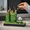 Adorno creativo de portalápices de panda ascendente, regalo de almacenamiento para oficina, decoración de escritorio, regalo de graduación para estudiantes de secundaria y preparatoria
