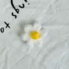 Nueva Flor de Hilo de Seis Pétalos Accesorios de Mohair Flor de Peluche DIY Decoración para Funda de Teléfono Colgante Accesorios para Ropa