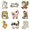 Patches Bordados de Gato com Tema de Cura, Patches de Tecido de Gato de Skate / Abraçando Peixe, Patches Termocolantes Macios e Fofos para Decoração de Roupas e Mochilas