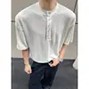 2026 Nova Camiseta Masculina Estilo Old Money Gola Henley Retrô Tricô Americana Solta Casual Manga Curta para Homem