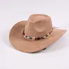 Los sombreros de vaquero occidentales se venden mucho en el extranjero en Europa y América, presentando gamuza sintética, estilo étnico, sombreros jazz versátiles y sombreros de vaquero vintage.