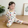 Pijama Infantil Macio de Seda Gelada, Estilo Verão Fino, Versão Coreana Estilosa de Manga Curta para Casa para Meninas, Roupa de Verão com Ar Condicionado para Meninas