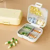 Organizador de pastillas portátil, un recipiente sellado para almacenar y dispensar medicamentos, perfecto para llevar pastillas contigo durante toda la semana, con compartimentos para cada día de la semana y para tres comidas al día