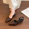 Sandálias Fechadas de Salto Grosso Estilo Francês para Mulheres, Novo Modelo Verão 2025, Sapatos Elegantes Versáteis de Salto Alto para Calçar Facilmente