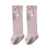 Meias compridas para bebê para outono e inverno, Classe A, meias antiderrapantes de cano alto para crianças pequenas para meninos e meninas, meias de chão infantis, meias de bebê