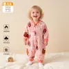 Pijama de una sola pieza hecho de forro polar de coral grueso, cálido y protector contra el frío, suave y amigable con la piel, a prueba de viento y protector del vientre para bebés, adecuado para uso en casa