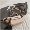 Bolso Pequeño de Alta Gama con Patrón de Piedra para Mujer, Nuevo Bolso de Mano de Nicho Retro 2025 Bolso Kelly, Bolso Cruzado Texturizado para Otoño e Invierno