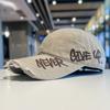 Gorra de Béisbol Lavada Americana Desgastada Rota con Letras Bordadas Laterales Sombrero para el Sol Versátil Protección Solar Parte Superior Suave Sombrero de Moda