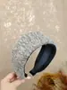 Nova Faixa de Lã Larga de Inverno de Alta Qualidade, Design de Coroa Alta, Estilo Casual para Sair, Acessório de Cabelo Vintage e Elegante Estilo Chanel