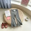 Leggings acampanados estilo ins coreano para niñas, nuevo modelo primavera 2026, pantalones de campana de alta elasticidad ajustados para niños mayores