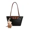 Bolsa pequena feminina transfronteiriça novo modelo 2026 padrão trançado moda executiva grande capacidade bolsa de mão bolsa tote de ombro nicho