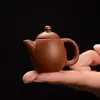 Mango de tetera de punta de dedo pieza de arena púrpura tetera pequeña olla de punta de dedo juego de té de kung fu té exquisito para los dedos mesa de té mini