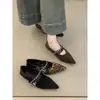Primer Encuentro con los Zapatos de Tacón Oculto con Cadena Estilo Vintage Chanel, Nuevos Zapatos Slip-On Animal Print de Punta para Otoño/Invierno 2025
