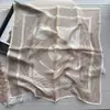 Directo de fábrica pañuelos de seda para mujer de alta gama 100% seda de morera pañuelos de verano con temperamento protectores solares al por mayor