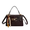 Diseño Compacto y Exquisito, Bolso Kelly con un Toque de Lujo Ligero y Alta Calidad, Bolso Cruzado para el Trabajo y el Uso Diario, Bolso de Mano Versátil y Elegante