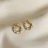 Brincos da Moda Estilo Coreano Mais Vendidos Novo Modelo Brincos Femininos Simples e Elegantes Versáteis Tiktok Mesmo Estilo Tarraxas Atacado