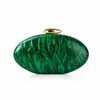 2024 Bolso bandolera de hombro nuevo europeo y americano para dama, Bolso acrílico con forma especial de concha, Bolso clutch de moda para boda o cena