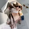 Nuevos Bufandas de Lana Otoño e Invierno 2025 para Hombres y Mujeres, Bufandas Universales Gruesas Cálidas de Lana Pura, Gruesas de Invierno en Stock