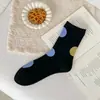 Calcetines nuevos de otoño e invierno con lunares de color contrastante, calcetines de media pantorrilla para mujer, calcetines de algodón versátiles, calcetines para mujer estilo universitario, calcetines apilados, estilo coreano