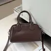 Nova bolsa tipo almofada Boston retrô 2026, bolsa de mão feminina, couro genuíno, couro macio, versátil para o dia a dia, bolsa de ombro, bolsa transversal