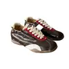 Zapatos de entrenamiento alemanes rojos con cordones y punta redonda, zapatos de senderismo para deportes al aire libre, zapatillas de correr de suela fina, zapatos casuales para commuting para mujer