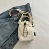 Bolsa Pequena de Mão de Luxo para Mulheres 2026 Nova Tendência Moda Versátil para o Dia a Dia Bolsa de Ombro Luxo Leve Elegante Bolsa Transversal