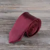 Corbata de hombre en stock 5cm coreana color sólido corbata estrecha casual corbata pequeña negra 5CM novio fábrica mayoreo