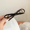 Pinza de torsion con lazo de terciopelo para mujer, Pinza de una línea de alta gama, Pinza para el pelo de nuevo estilo 2025, Elegante accesorio para el pelo para la parte trasera de la cabeza