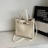 Cross-border nova elegante leve luxo feminino viajante portátil pequena bolsa quadrada simples all-match high-end casual crossbody bolsa