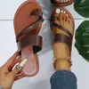 Sandalias planas casuales sin cordones 2026 nuevo modelo de verano para uso en exteriores, talla grande, sandalias para mujer estilo europeo y americano