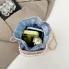 Bolso cubo moderno y único para mujer, nueva colección 2026, estilo casual de otoño, bolso de hombro popular con cadena ligera
