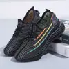 Nova Coleção Primavera 2026 Tênis Esportivo Trançado Super Leve Tendência Leve Confortável Sapatos de Coco Femininos Sola Macia Sapatos Femininos