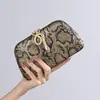 Nuevo Bolso de Mano Vintage Serpiente de Venta Caliente Transfronteriza Bolso de Noche para Vestido Cheongsam Bolso Cruzado de Hombro Único Bolso de Banquete para Mujer