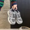 Zapatos tipo "dad shoes" de malla de cuero sintético estilo europeo, suela gruesa, punta redonda, lindos y peculiares para mujer, nueva colección otoño 2026, zapatillas casuales cómodas y versátiles