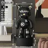Adorno de Piso Grande Tendencia Dj Oso Violento para Sala de Estar, Mueble de TV, Decoración Lateral de Sofá, Alcancía Famosa en Internet, Directo del Fabricante