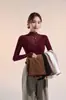 2024 Nueva Camisa Base de Malla con Forro de Felpa Gruesa Encaje para Mujer Primavera y Otoño Interior Ajustada Estilo Occidental Mangas Largas Chaqueta Simple