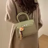 Bolsa de Ombro Transversal Casual Fashionable Estilo Ins Nova Coleção Primavera 2026 Bolsa de Mão Simples de Alto Valor para Mulheres