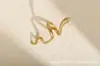 Anillo Personalizado Europeo y Americano Transfronterizo con Forma de Serpiente de Acero de Titanio Que No Se Desvanece Anillo de Acero Inoxidable Chapado al Vacío en Oro de 18 Quilates Accesorios Hip-Hop