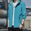 Chaqueta cortavientos ligera con capucha para hombre para otoño e invierno, ropa deportiva casual, cortavientos de moda para hombre