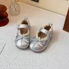 Zapatos de Piel para Niña con Lazos y Ribete de Encaje, Nuevos de Otoño 2026 para Niños, Suela Suave, Zapatos Mary Jane de Moda Casual, Estilo Princesa