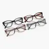 Gafas de vista fotocromáticas estilo ojo de gato con diseño de patillas de pin, montura marrón claro, patillas de resorte, adecuadas tanto para uso interior como exterior